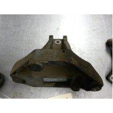 93Q035 Motor Mount Bracket For 94-95 Dodge Intrepid  3.3